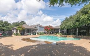 Austin apartment for rent - the preserve at ballantyne commons pool and community buildings