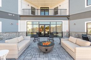 Canton apartment for rent - Outside seating with fire pit at Millside
