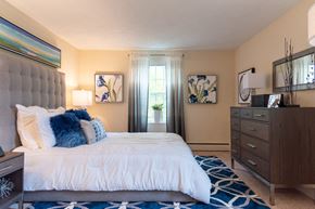 Beverly apartment for rent - Large Sized Bedrooms at Beverly Commons