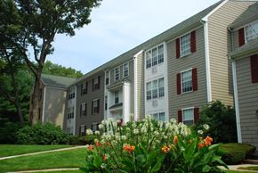 Saugus apartment for rent - Saugus commons exterior