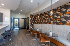 Lawrence apartment for rent - Community lounge kitchen area with lounge cafe style seating and bartop seating