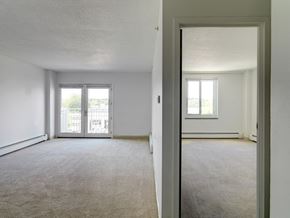 Beverly apartment for rent - Carpeted Living Area at Jaclen Tower, Massachusetts