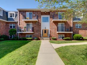 Taunton apartment for rent - Green Space Walking Trail at Pine Grove Apartments, Taunton, 02780
