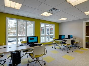 Computer center 