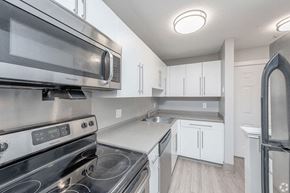 Mansfield apartment for rent - Fully Applianced Kitchens  at Station Pointe Apartments, Mansfield