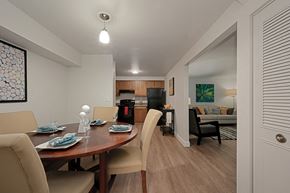 Harrisburg apartment for rent - Dining Room at Williamsburg Estates, Harrisburg, 17112