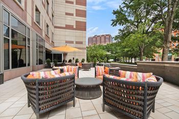 Patio w/ grilling area