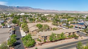 Cottonwood apartment for rent - A birds eye view of Courtside Apartments in the Verde Valley.