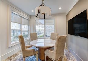 Katy apartment for rent - A dining room with a round table and chairs.