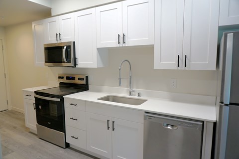 Floor plan for 2 beds, 1 bath, 950 sqft