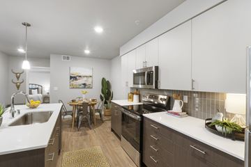 Puyallup apartment for rent - The Valley