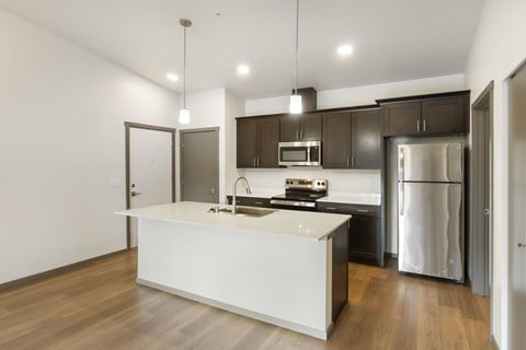 Floor plan for 1 bed, 1 bath, 789 sqft