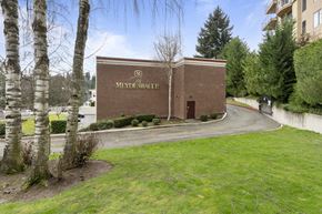 Bellevue apartment for rent - the building in which the hotel is located is a brick building with the words win