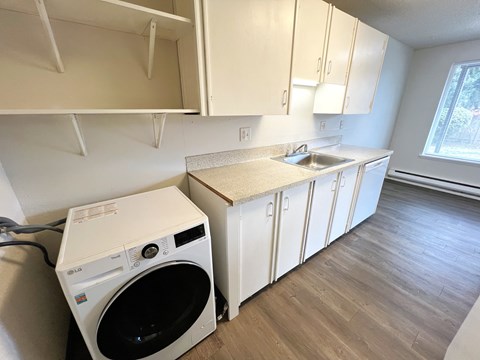 Floor plan for 1 bed, 1 bath, 663 sqft