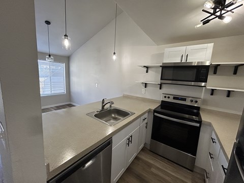 Floor plan for 3 beds, 1.5 baths, 1000 sqft