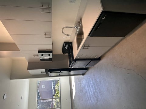 Floor plan for 1 bed, 1 bath, 997 sqft