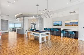 Philadelphia apartment for rent - A modern dining room with a large table and chairs.