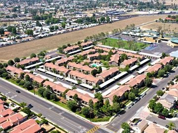 Perris apartment for rent - A large residential area with houses and roads.