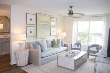 Brandon apartment for rent - a living room with a couch and a coffee table