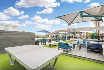 Poolside ping pong 