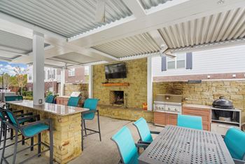 Outdoor lounge and grill 