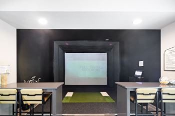 Golf simulator