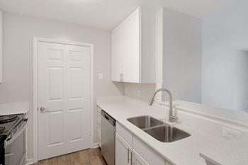 Quartz countertops 