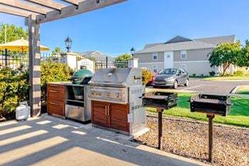 Outdoor grill