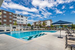 Hattiesburg apartment for rent - Pool at The Met Apartment Homes, Hattiesburg, MS, 39402