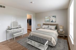 Kokomo apartment for rent - Spacious Bedroom at Walnut Creek Apartments, Indiana, 46902
