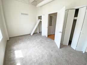 Pittsburgh apartment for rent - an empty room with white walls and a carpeted floor