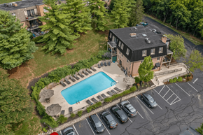 Cincinnati apartment for rent - Aerial view of the pool at Trails at Mariemont, Cincinnati, Ohio