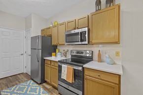 Cincinnati apartment for rent - Kitchen with cabinets at Bishops Gate, Cincinnati, OH, 45249