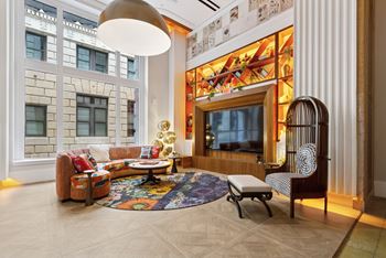 Enjoy a social & stylish clubhouse experience