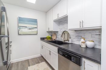 Kitchen bar