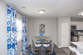 Indianapolis apartment for rent - Beautiful Dining table at Meridian Court South, Indianapolis, IN