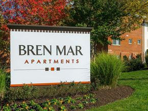 Alexandria apartment for rent - Exterior sign at Bren Mar Apartments, Alexandria, VA, 22312