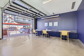 Aurora apartment for rent - stanley house