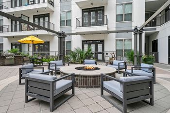 Outdoor lounge