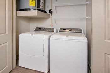 Modelhomes-in-home, full-size washer and dryers