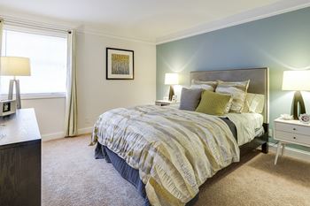 Modelhomes-king-sized bedrooms