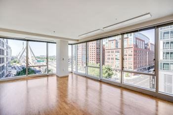 Modelhomes-floor-to-ceiling windows