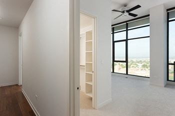 Modelhomes-walk-in closets with built-in shelving