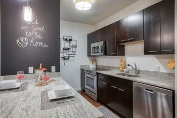 Modelhomes-studio, one, two and three bedroom apartment homes