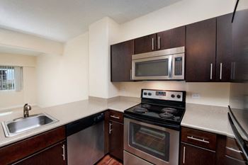 Modelhomes-newly renovated apartment homes