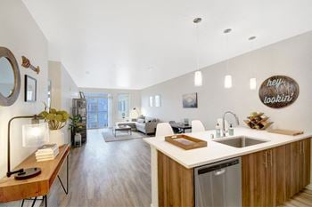 Open and airy layout