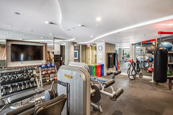 Amenities-state-of-the-art fitness center