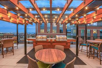 Amenities-sky terrace with gas grills