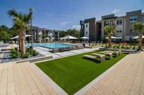 Austin apartment for rent - Resort-Style Pool at Windsor Republic Place, Texas, 78727