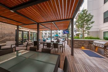 Amenities- covered patio with grilling station